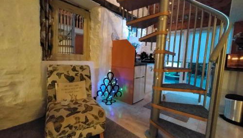 Yr Hen Efail - Quirky Old Smithy cottage near forest walks, cycling & lakes - Foto 3