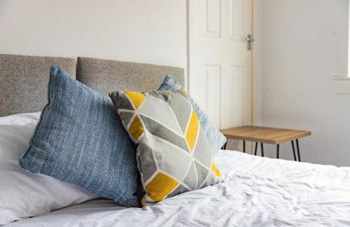 Modern And Vibrantly Designed Apartment - Foto 32