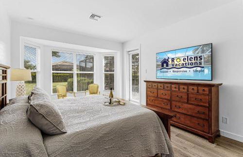 Relax, Play & Unwind in Paradise! Poolside Fun & Resort Vibes - Villa Sail Away - Foto 26