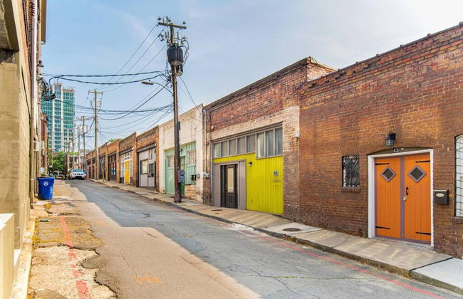 Elegant Edgy Loft on Historic Alley Parking - Foto 63