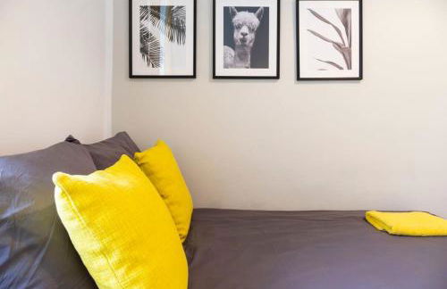 Kudamm plus AC plus SelfCheckIn plus Free Street Parking - Foto 18