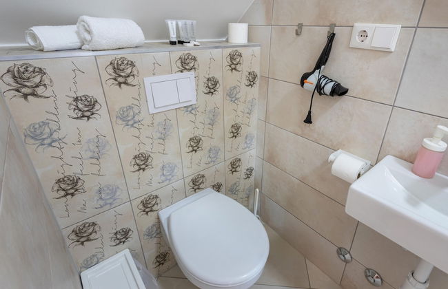 Bright and Cozy Duplex Near City Center - Foto 13