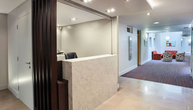 Check-in/check-out kiosk