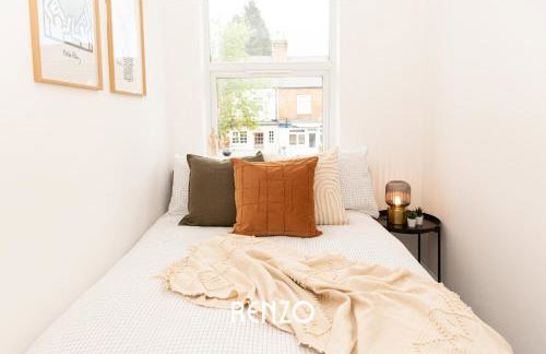 Beautiful and Modern 2-bed Home in Nottingham by Renzo, Free Wi-Fi, Ideal for Contractors - Foto 14