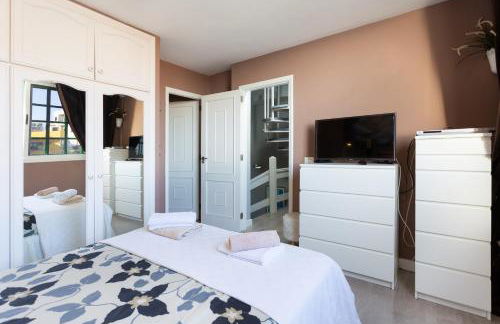 Home2Book Charming Sea Front House - Foto 15