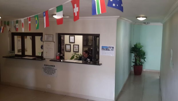 Palm Valley Inn - Photo 2, Lobby