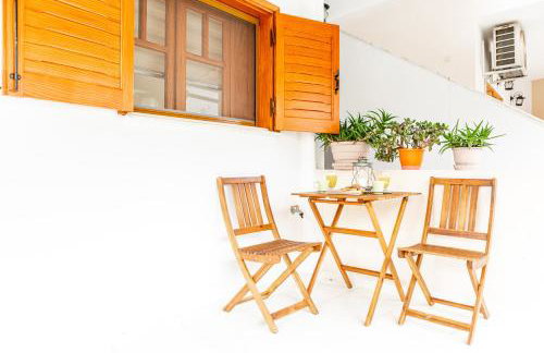 Aroma Accommodations - Photo 17