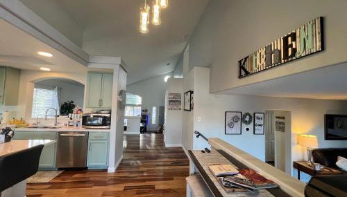 Las Vegas-Henderson, Nevada-Luxury Dream Home, Private Pool & Spa, sleeps 16 - Foto 3