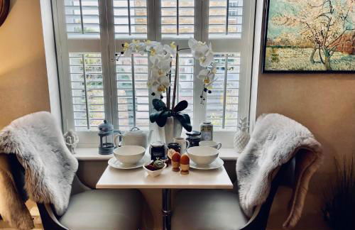 Cotswold Chic Retreats "Jacinabox" Central Chipping Campden-Parking-Garden - Photo 16