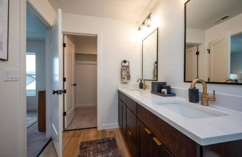 Modern Mountain Escape R5054Snowbasin Ski Getaway - Foto 21