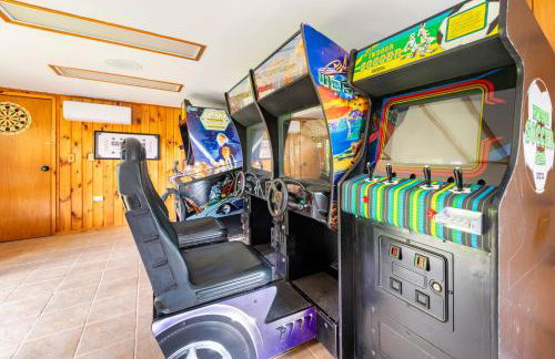 Bethel Woods Retreat - wPool, Hot Tub & Arcade! - Foto 5