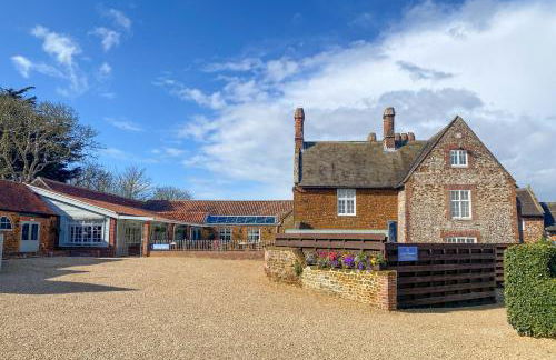 Caley Hall - Foto 24