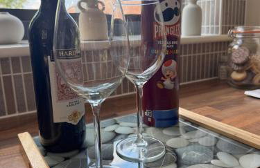 Uxbridge-Modern 2 bed Apt with Lift & Parking - Photo 40