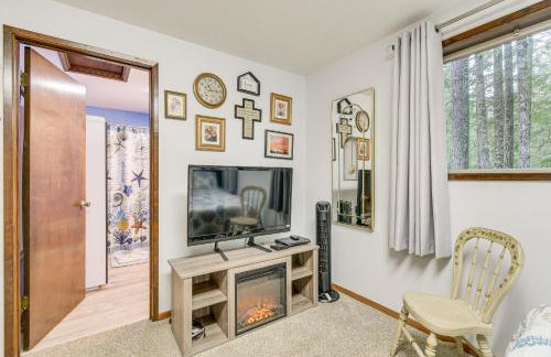 Cute Hoodsport Cottage Close to Lake Kokanee! - Foto 7