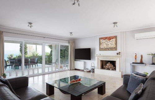 Eretria Luxurious Seafront Villa - Photo 62