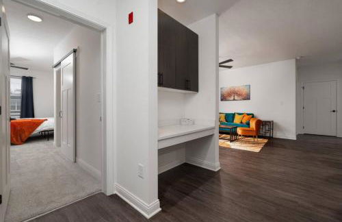 Radiant Vibes Spacious 2BR 2BA 2 King Beds Gym WFH - Foto 11