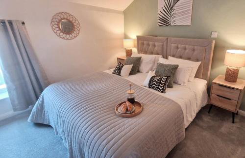 Historic 1629 May Cottage with Hot Tub - Photo 24