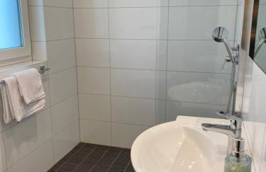 Modernes Ferienhaus mit 2 Balkonen, Terrasse und Garten ! - Foto 22