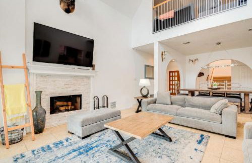 Dock and Outdoor Entertainment Home on Lake Conroe - Photo 4