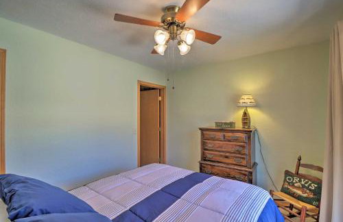 Scenic Riverview Getaway with Screened Porch! - Foto 20