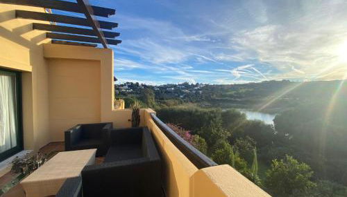 Sunny Retreat with Stunning View - Foto 3