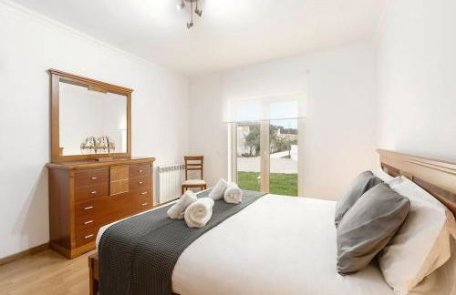 Casa das Grutas - Spacious villa with private parking - Photo 9