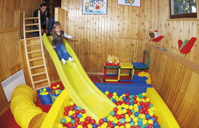 Holiday Home in Belgium With Kids' Playroom - Foto 12