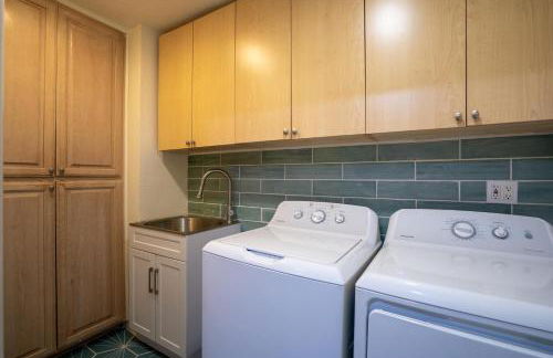 Backyard Oasis Heated Pool Game Room Gazebo - Foto 57