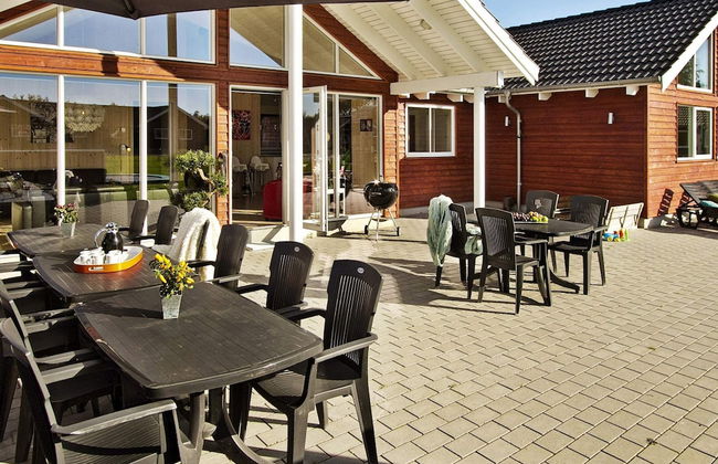 Luxury Pool Retreat in Nordborg - By Traum Ferienwohnungen - Photo 17