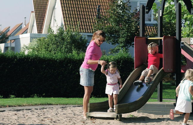 Villa in Zeeland Near the Beach - Photo 17