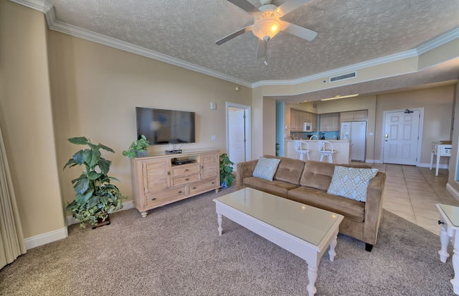 Comfortable High-Rise Condo with Beach Access - Unit 1404 by RedAwning - Foto 14