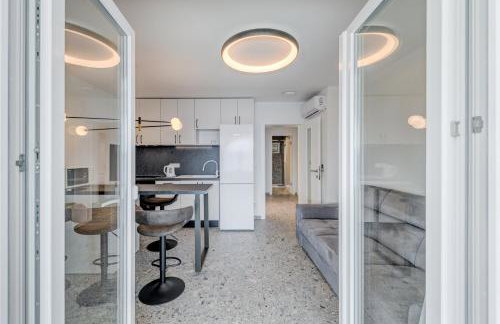 DeLuxe Seaview Apartment KENNEDY I - Photo 37