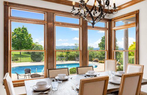 Luxury Getaway Home with Panoramic Views, Pool & Hot Tub! - Foto 13