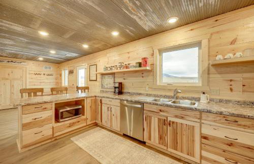 New-Build, Mtn-View White Sulphur Springs Home! - Foto 11