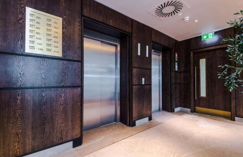 City Penthouse - Roof Terrace & Free Parking - Foto 41