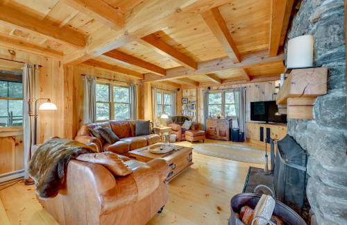 Lakefront Westhampton Cabin with Beach and Kayaks! - Foto 7