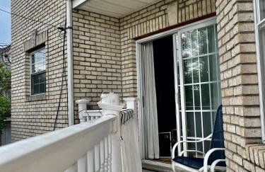 4 bedroom apt in Newark - Photo 3