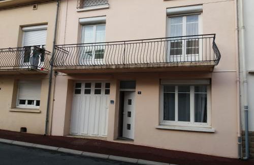 Gîte "les hortensias" au coeur de Lacaune - Foto 1