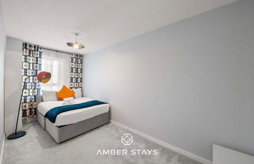 Modern 3 Bed Apartment in Acton by Amber Stays, Perfect for Business & Contractors - Photo 20