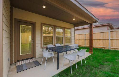 Your Vibrant Dallas Getaway Home - Foto 33