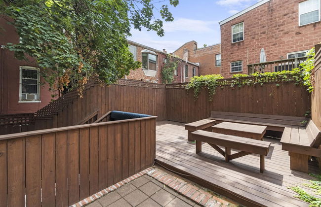 Historic DC Gem Spacious Rowhouse Private Patio - Photo 49