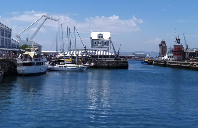 Two Bedroom Apartment - Fully Furnished and Design in V&a Marina Residential - Foto 18