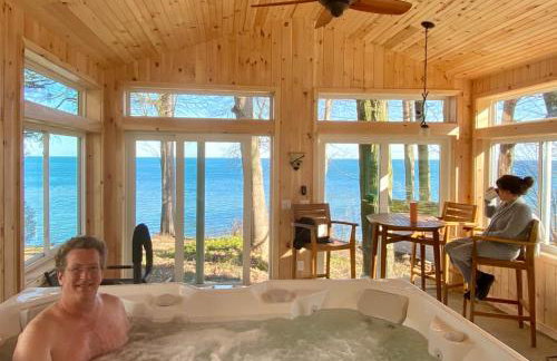 Lakefront Oak Cottage Hot Tub & Fire Pit - Foto 23