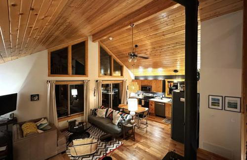 Rocky Mt Cabin 2bed loft Hot Tub Amazing Views - Photo 20