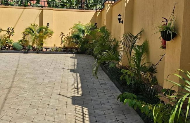 The Residence Ug - Photo 27