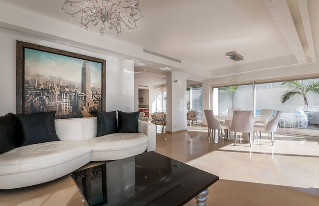 Luxurious Villa with great location - Foto 23