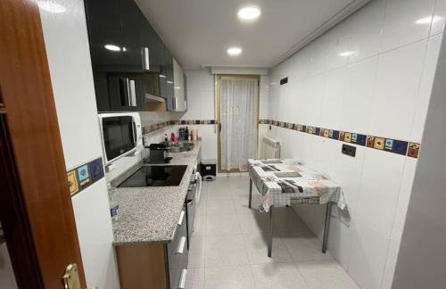 Bonito piso con aparcamiento a pie de la calle . - Foto 14