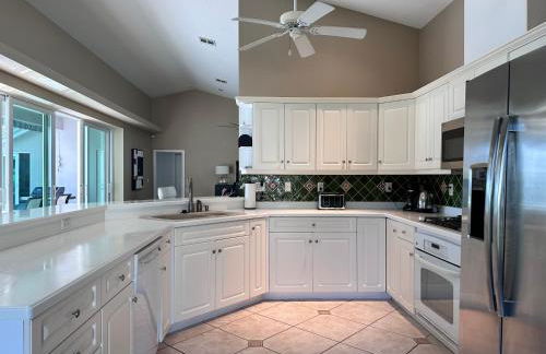 Private villa with lake view and pool - Foto 35