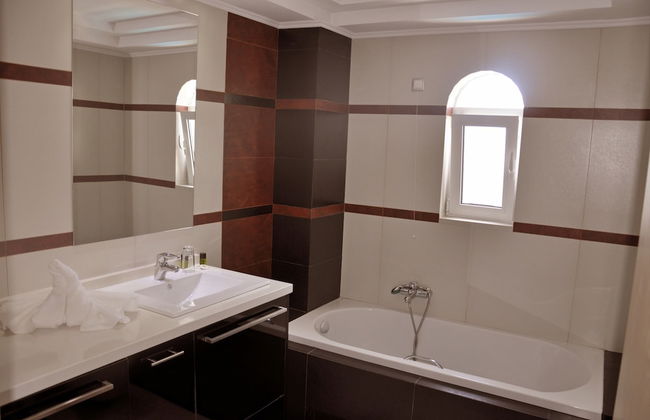 Daniel Luxury Apartments - Photo 21