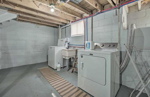 Benton Harbor Gracie Cottage with Hot Tub and Yard! - Foto 15